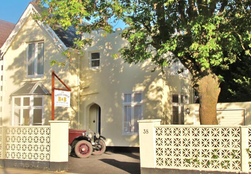 The White Lodge Southsea Portsmouth Exterior photo